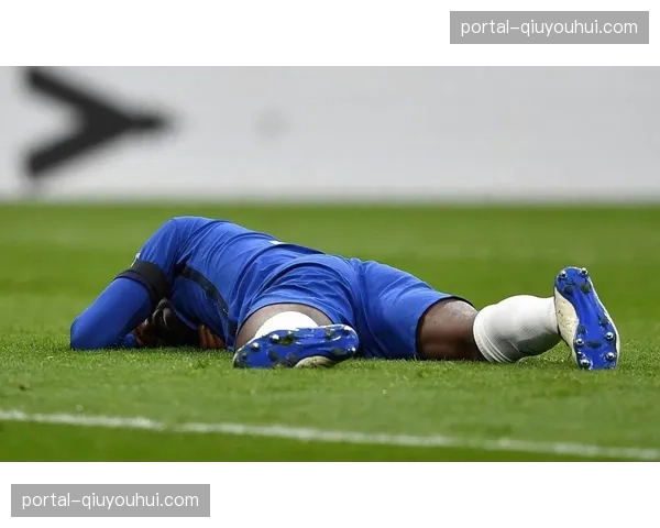 上海申花任意球世界波扳平 陈晋一精准弧线破解国安铁桶阵